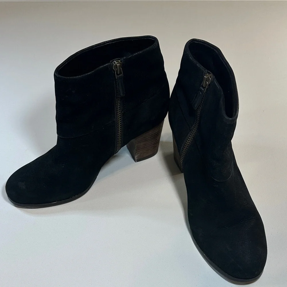 Cole Hann / Nike Air Black Suede Leather Verdi Bootie Size 8